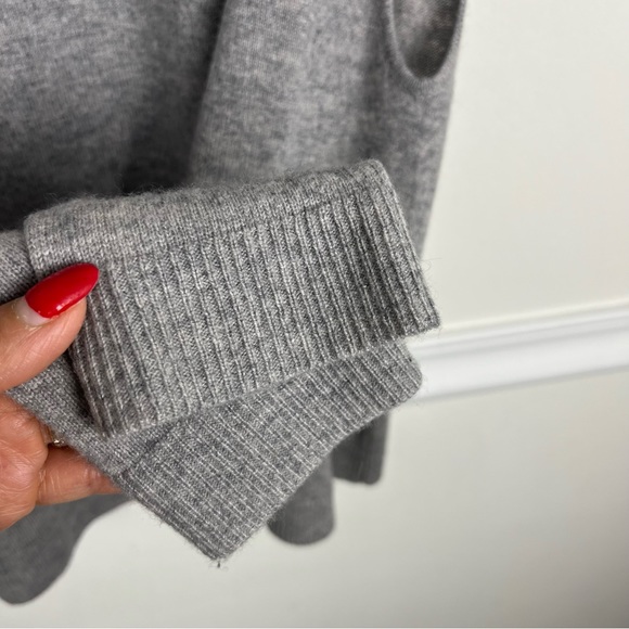7 seasons Gray Cold Shoulders Cut out Sleeved 100% Cashmere Sweater Size Medium - Picture 5 of 8
